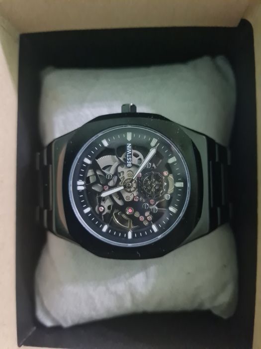 Часы BESTWIN в идеялом состояни