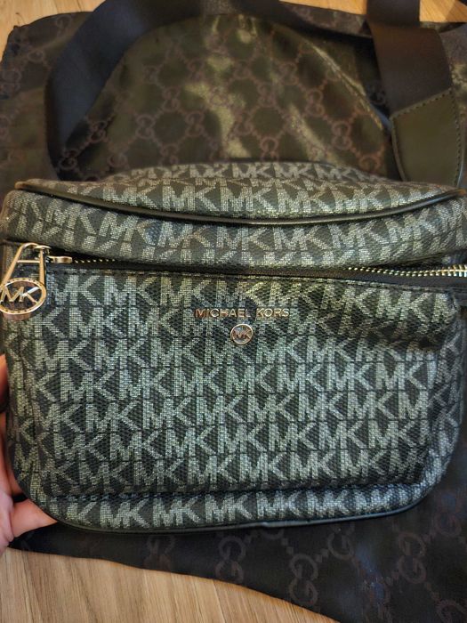 Дамски чанти prada