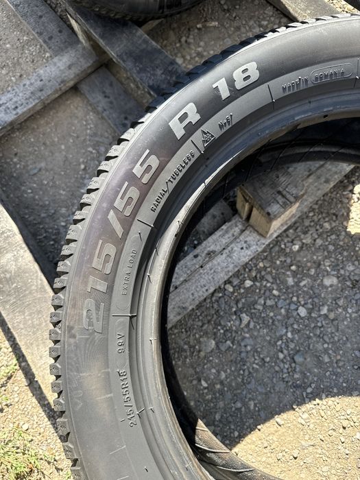 215/55/18 Bfgoodrich 4бр зимни гуми внос Швейцария!