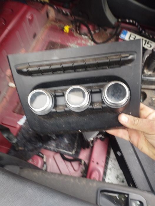 Comenzi coimatronic Dacia Duster 2 2018-2023