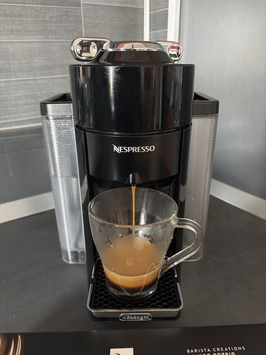 Aparat de cafea cu capsule Nespresso Venturo - Delonghi