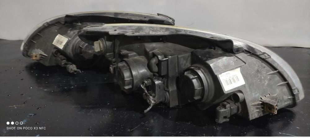 Far Stanga Dreapta Hyundai i30  cu lupa European