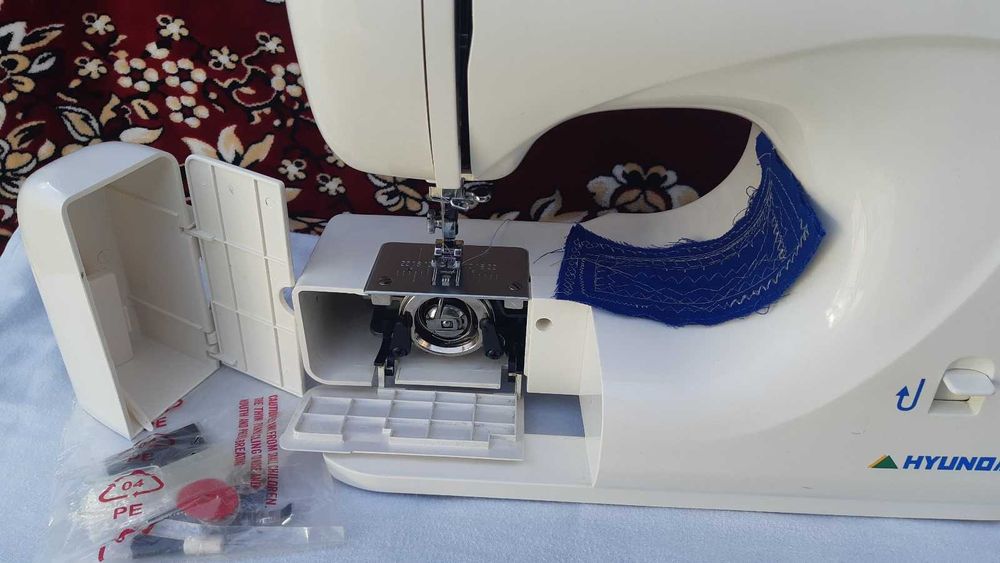 Mașina de cusut Hyundai