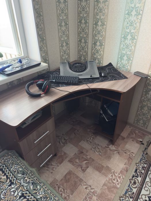 Продам рабочий стол