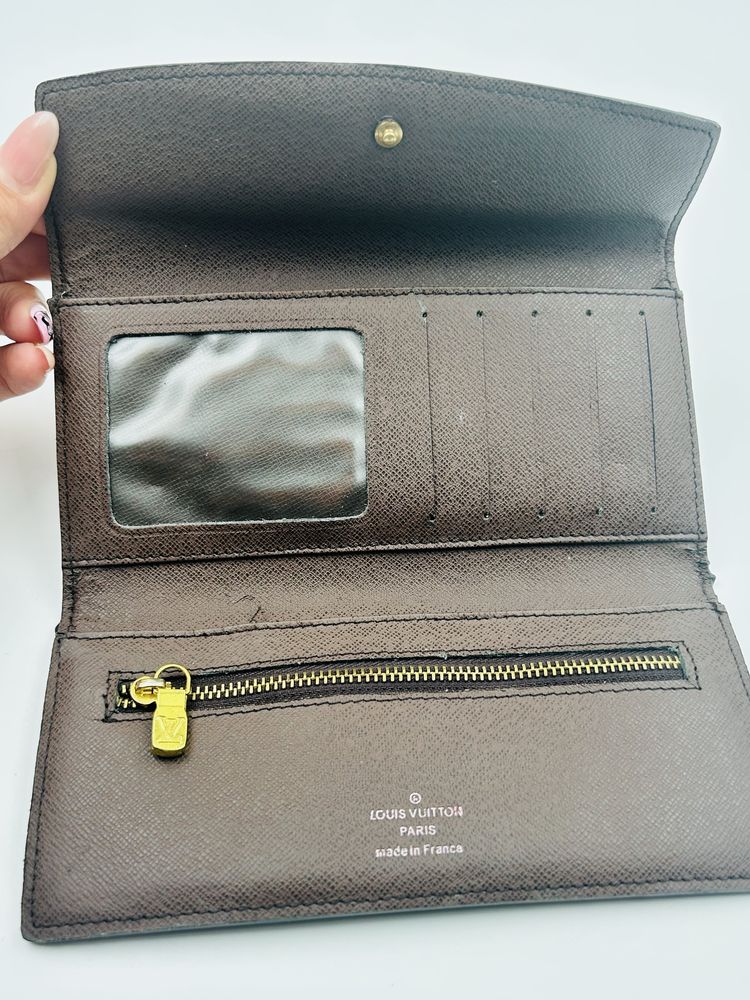 Louis Vuitton Emilie дамски портмоне