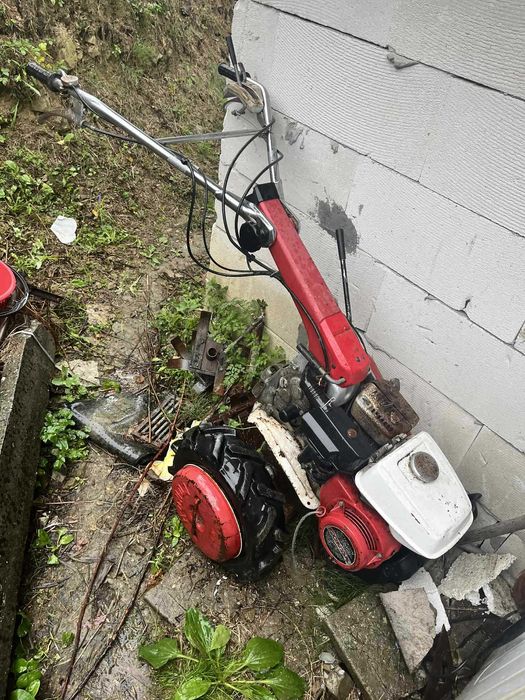 Vând motocultor f 460