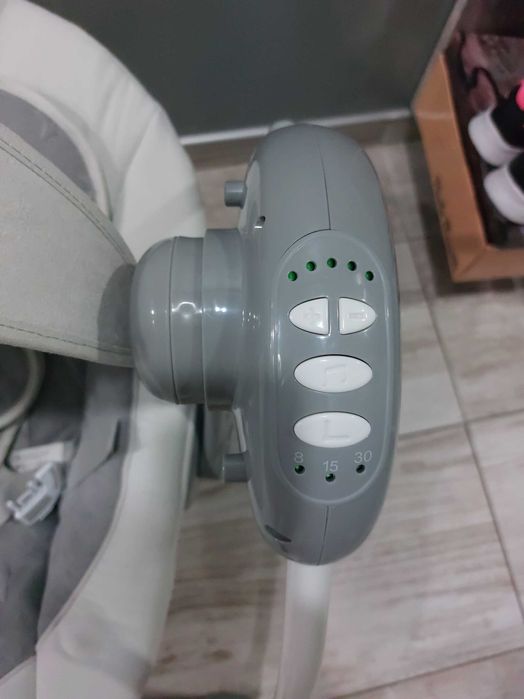 Електрическа люлка-шезлонг