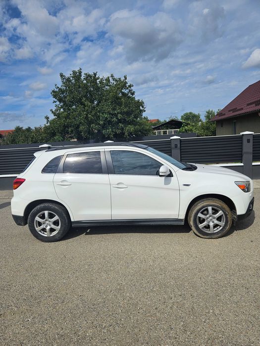 Masina Mitsubishi ASX an 2012