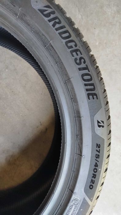 Зимни гуми 275 40 20  BRIDGESTONE B6 - 2 бр. нови 2 г.гаранция DOT2225