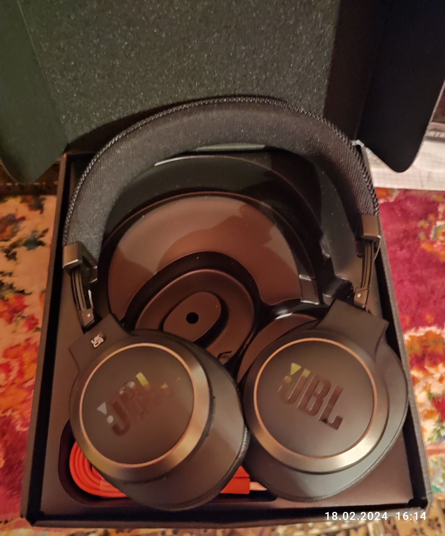 Căsti JBL/Live 650BTNC