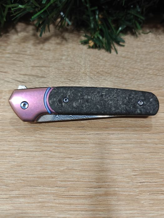 Нож Дамаск Титан и Карбон