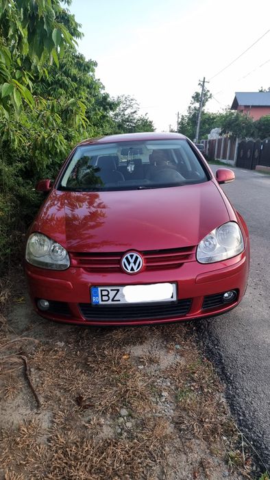Vând VW Golf 5 1.4