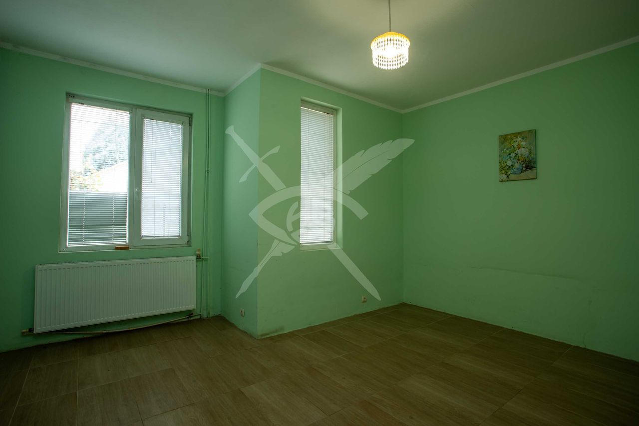 Продава се Къща в с. Мрамор, Област София-град - 380 кв.м за 1050 €/кв.м - Снимка #5