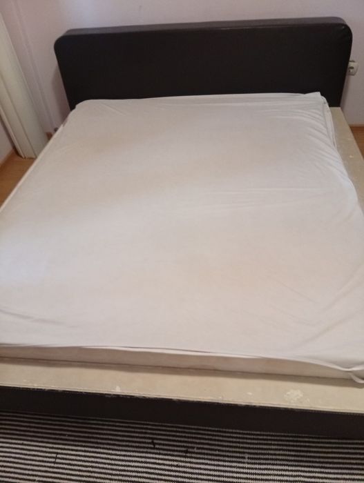 Спалня с матрак размер 160/200