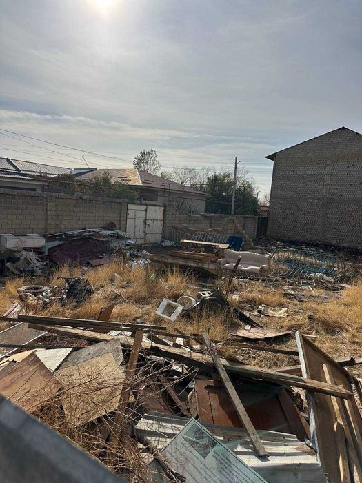 Водник улица Сулола дом 2 сотки земли времянка, под застройку, угловой