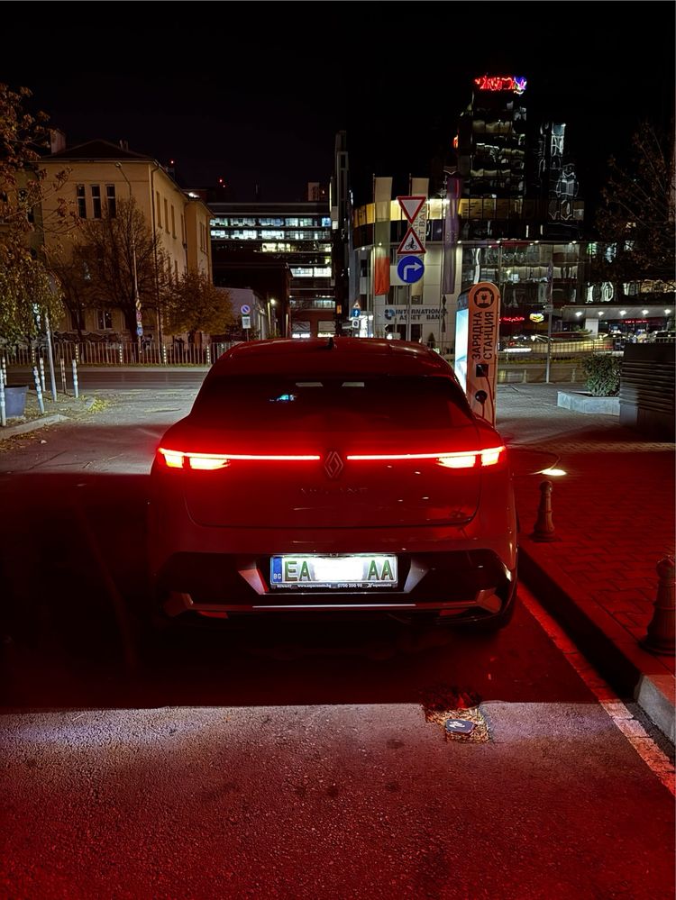 Renault Megane E-tech techno super charge