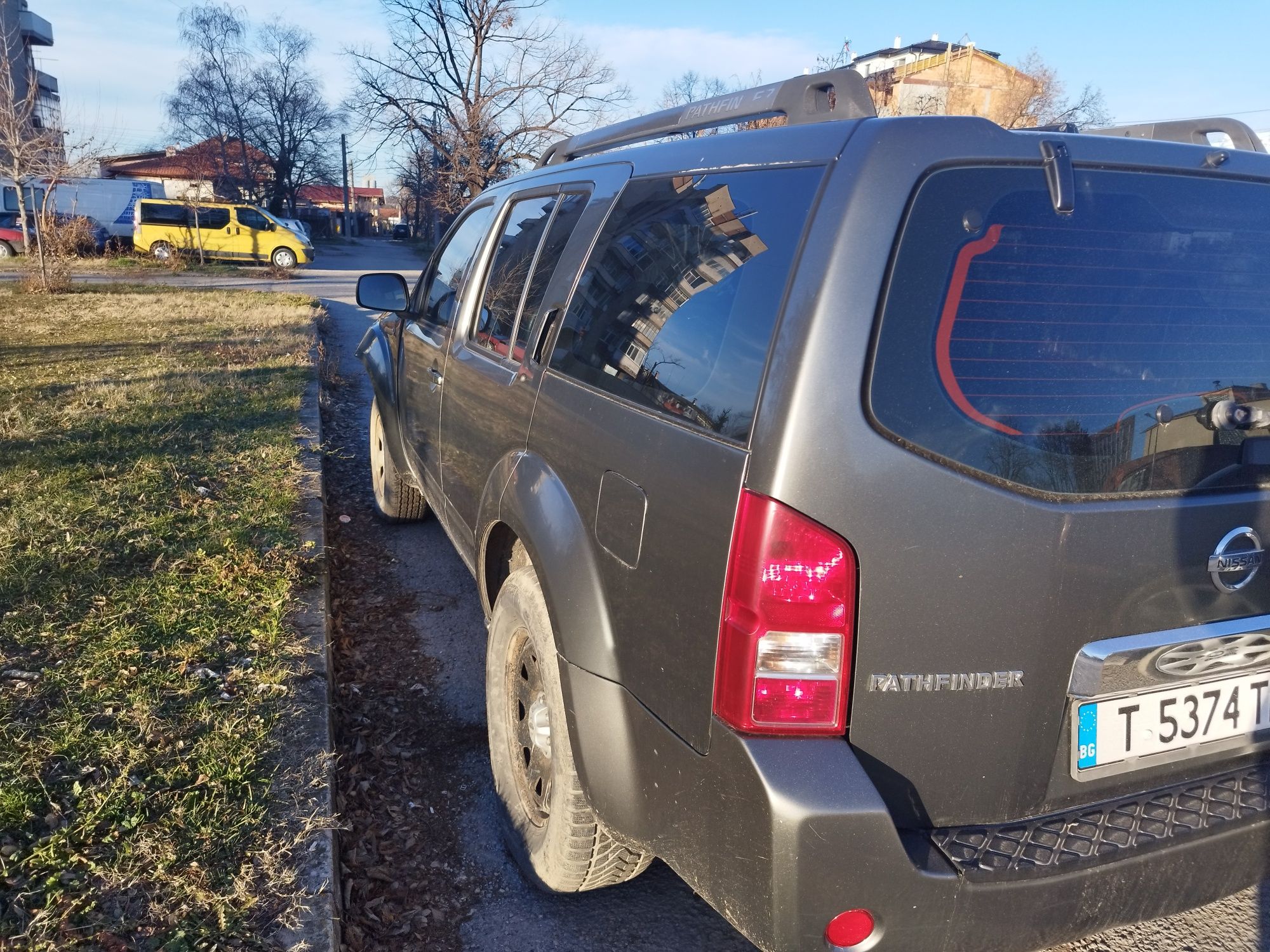 Nissan pathfinder 2005