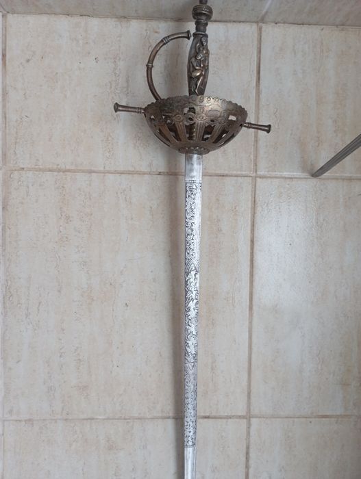 Сабя  меч антични ,запазени