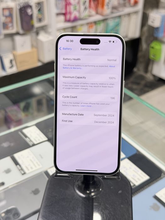 Apple iPhone 16 128GB White