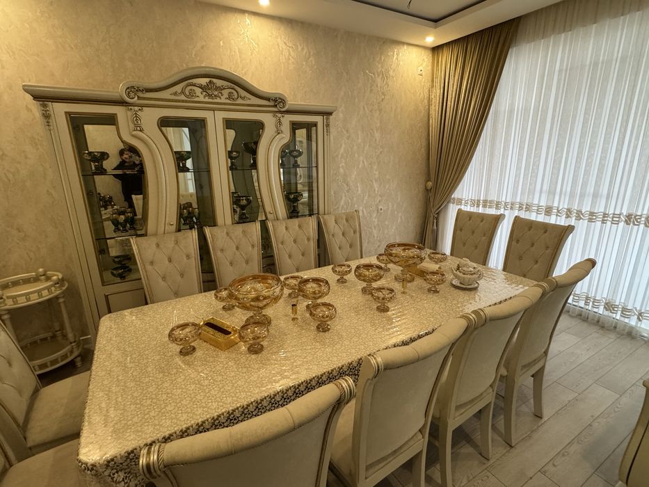 hovli 1.5 sotih 5 xona+terasa