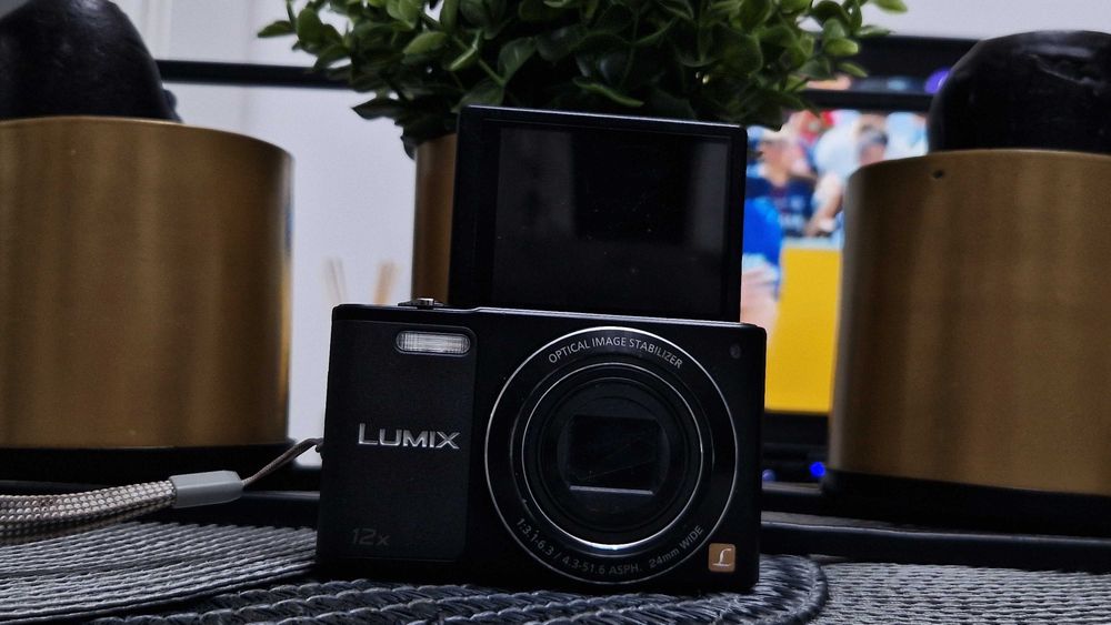 Camera foto digitală