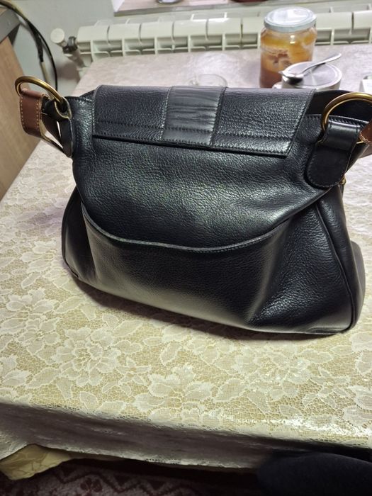 Vand geanta de firma