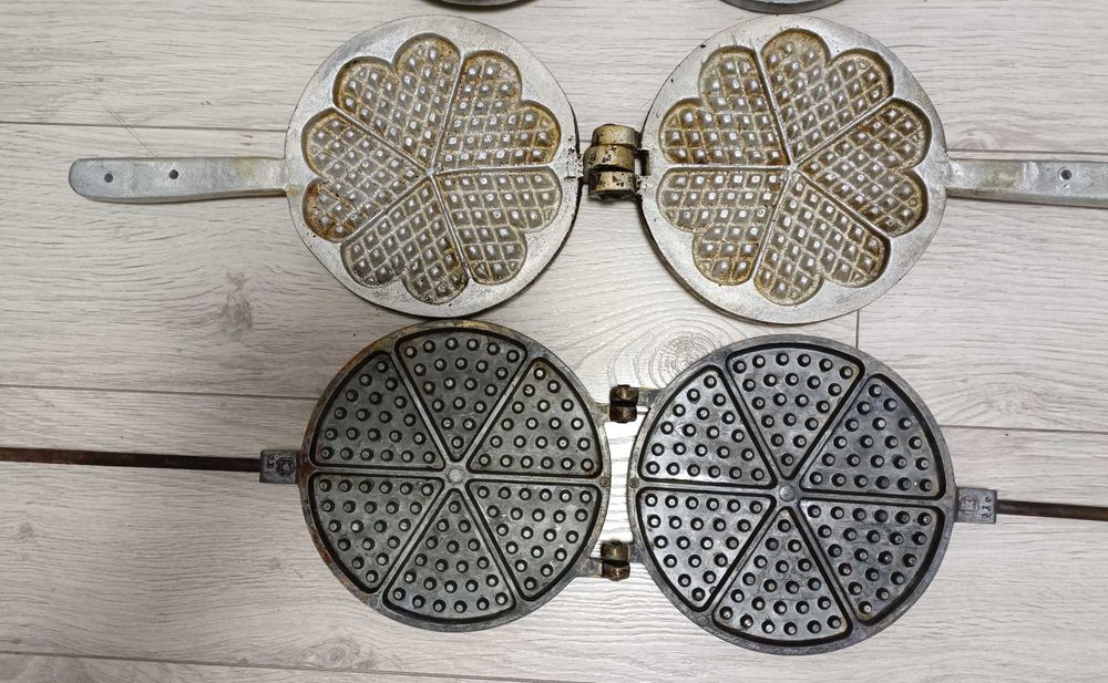 Печенница - вафельница б/у цена за все