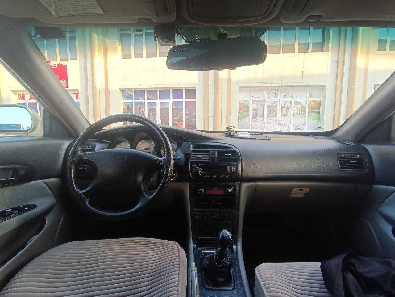 Daewoo Magnus 2000 yil