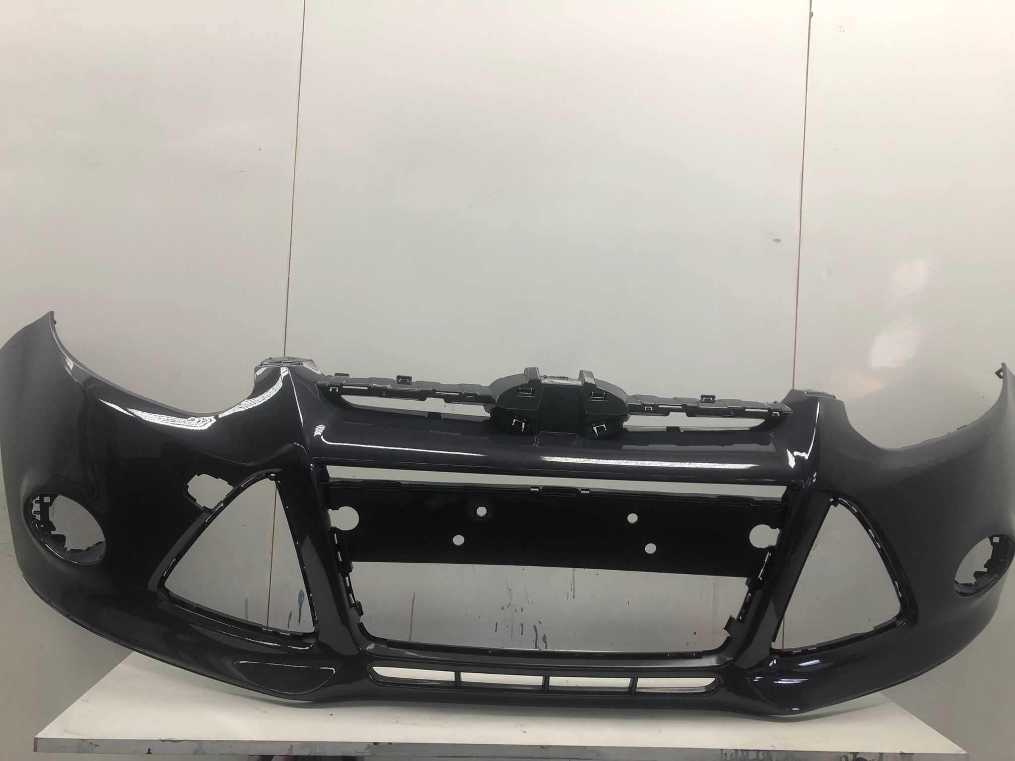 Bara Fata Ford Focus 3 III 2011-2014 (MidNight Sky (Gri))