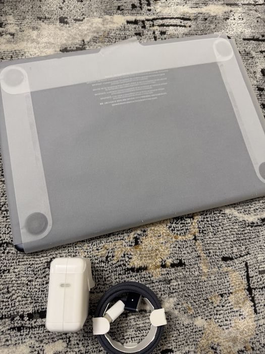 Macbook Air M4 13 24gb 512gb yangi
