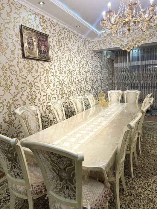 Стол стулья на 12 персон