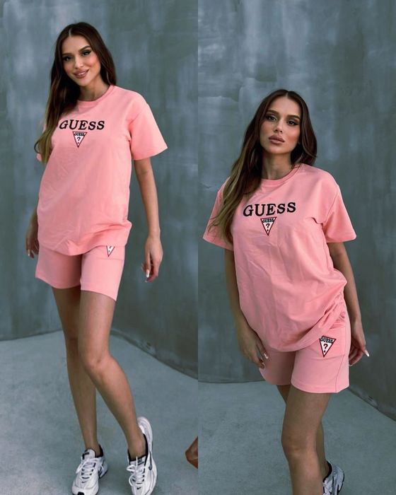 Compleuri dama cu pantaloni scurți