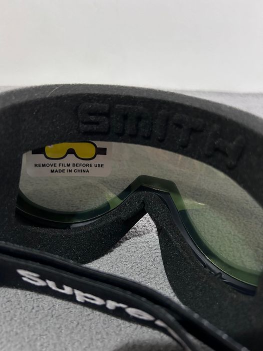 Ochelari Supreme Smith Cariboo OTG
Black snowboard/enduro