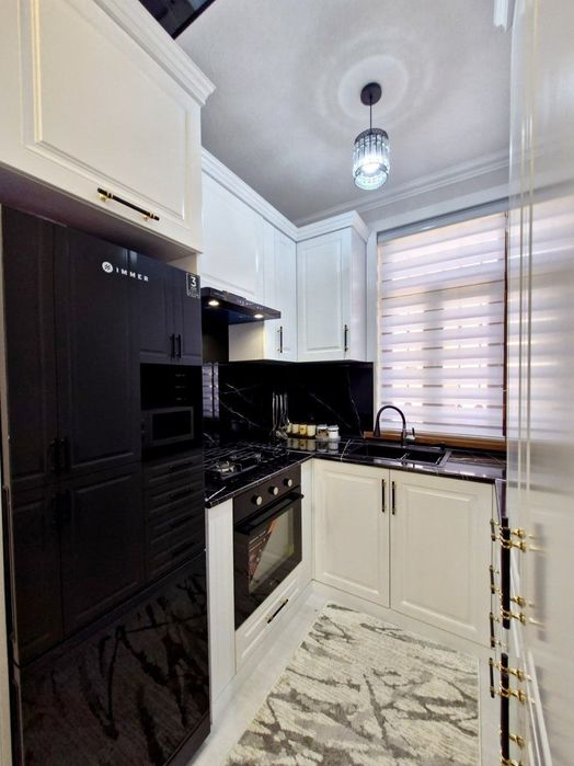 Сдается 3/3/6 ориентир Согдиана 63- школа , напротив Садика