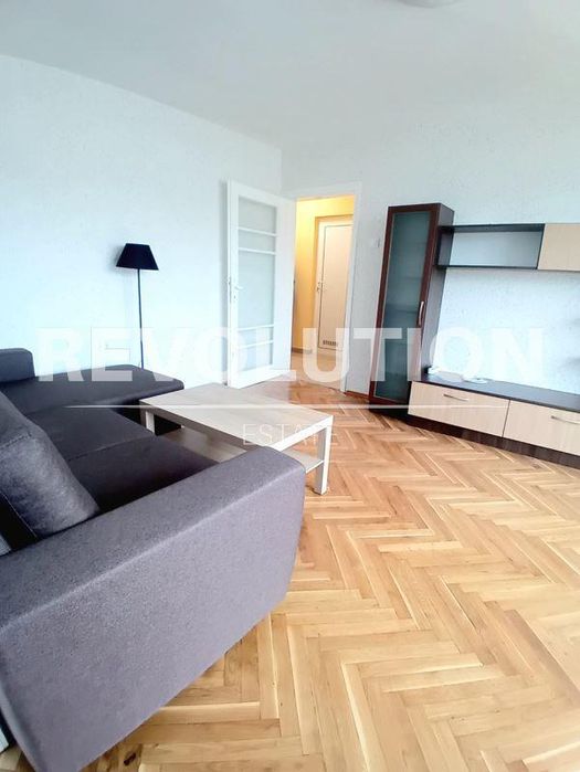 Дава се под наем Двустаен апартамент в Варна, Левски - 60 кв.м за 500 € - Снимка #1