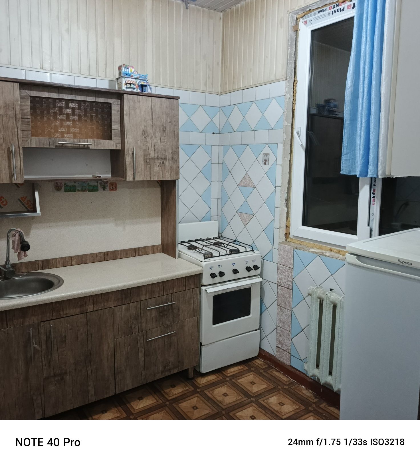 Чиланзар-17. 2-комнатная. Чистая квартира. Балкон-1,5×3 кв.метр. Семья