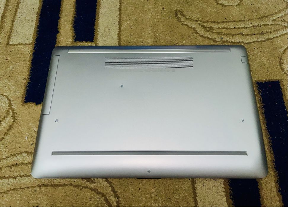 Ноутбук HP 17 1TB совсем новый