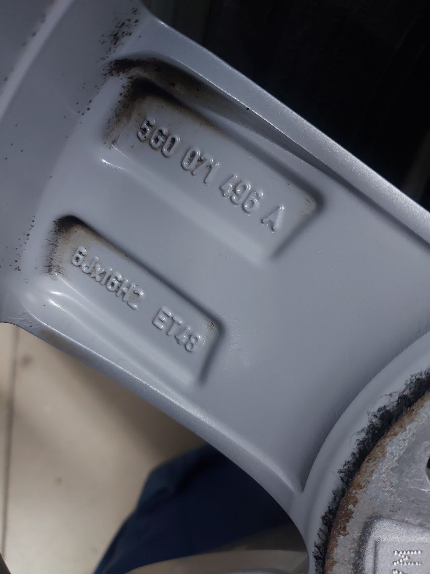 16 цола 5х112 Volkswagen оригинални.