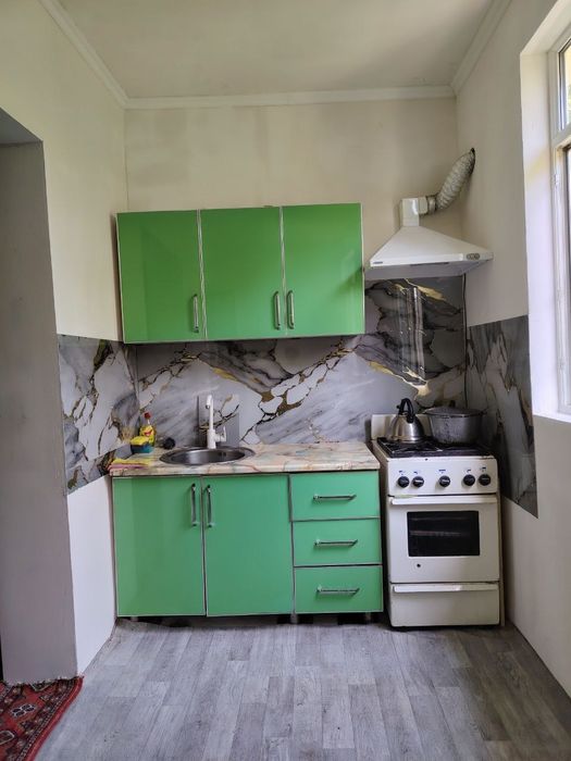 Сдаётся 2 комнатная квартира на Карасу-2 возле 208 школы