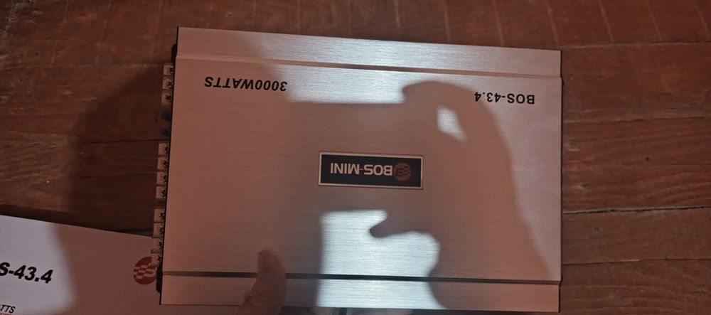 Boss mini усилитель