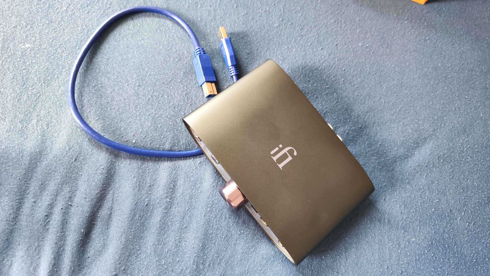 Vand Casti Sennheiser HD 660S si IFI ZEN DAC V2