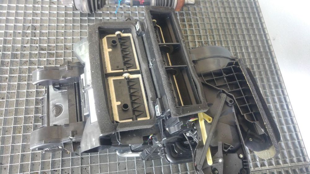 tulumba aer bord volvo xc60 2010-2014 6g9n-19k610-aa