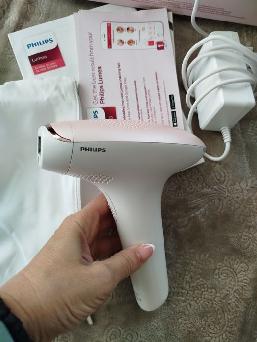 Фотоепилатор Philips Lumea