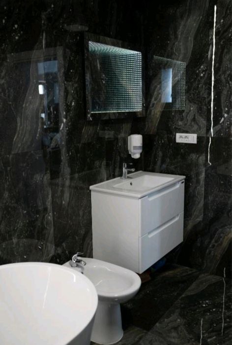 Apartament 2 camere cu CURTE PROPRIE