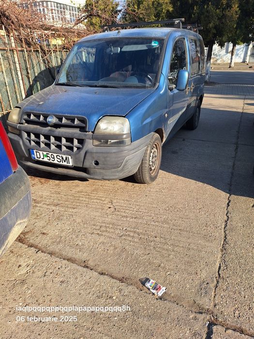 Vând Fiat doblo ,benzina