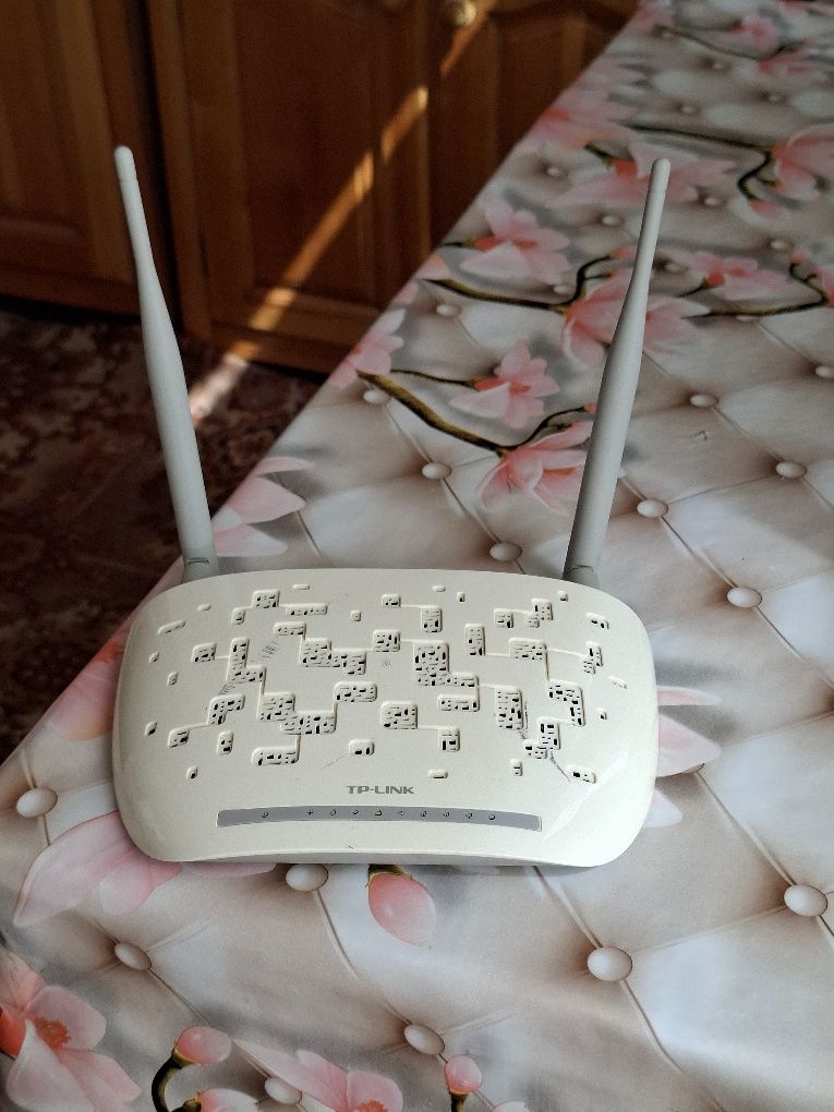 Tp-Link router sotiladi. Продаётся Tp-Link роутер