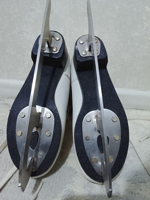 Продам коньки в хорошем состоянии