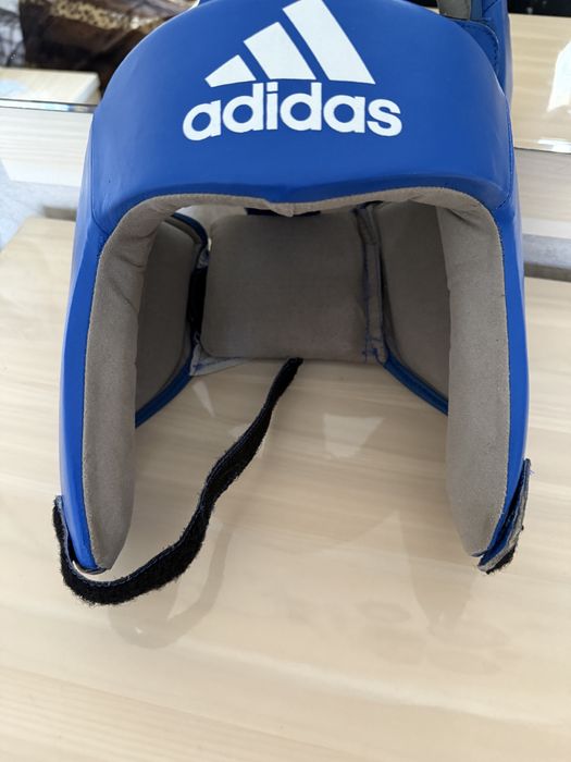 Шлем для бокса adidas