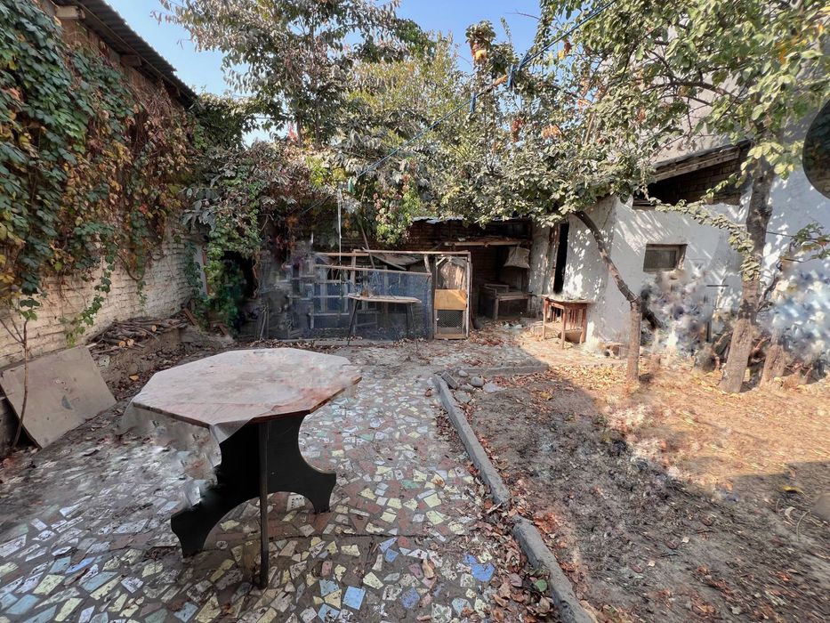 Продается дом в центре города