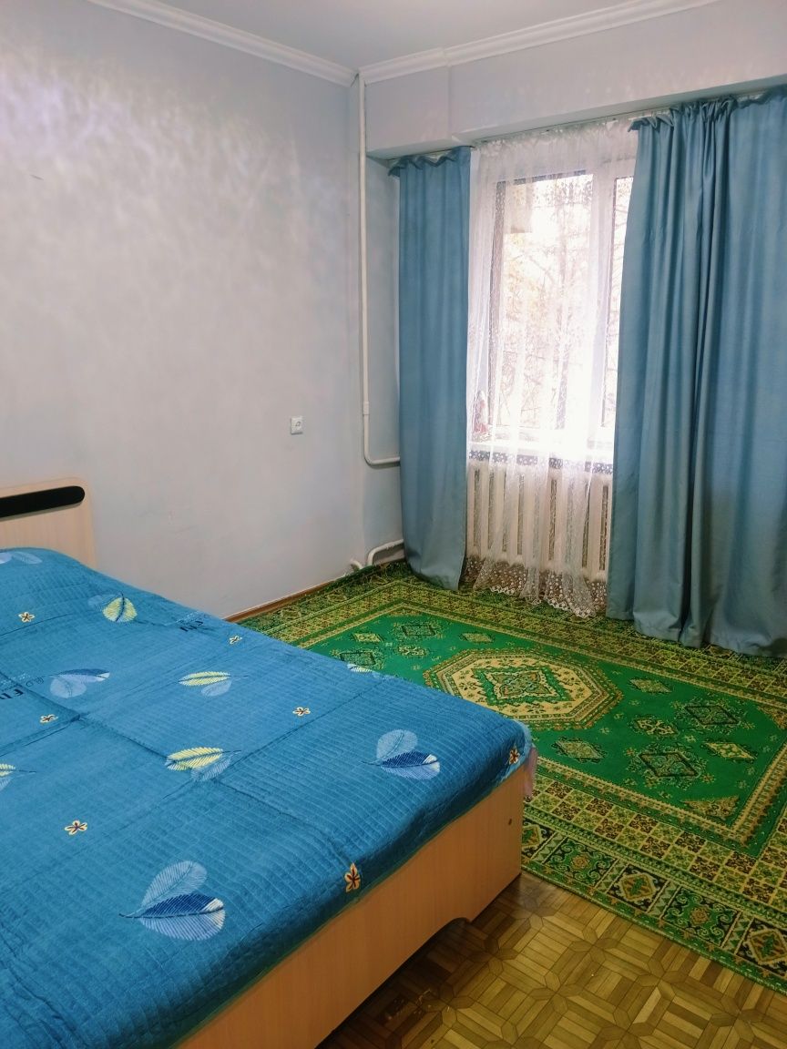 Сдам посуточно 1к квартиру в Ауэзов. районе мкр Аксай2  Саина Маргулан
